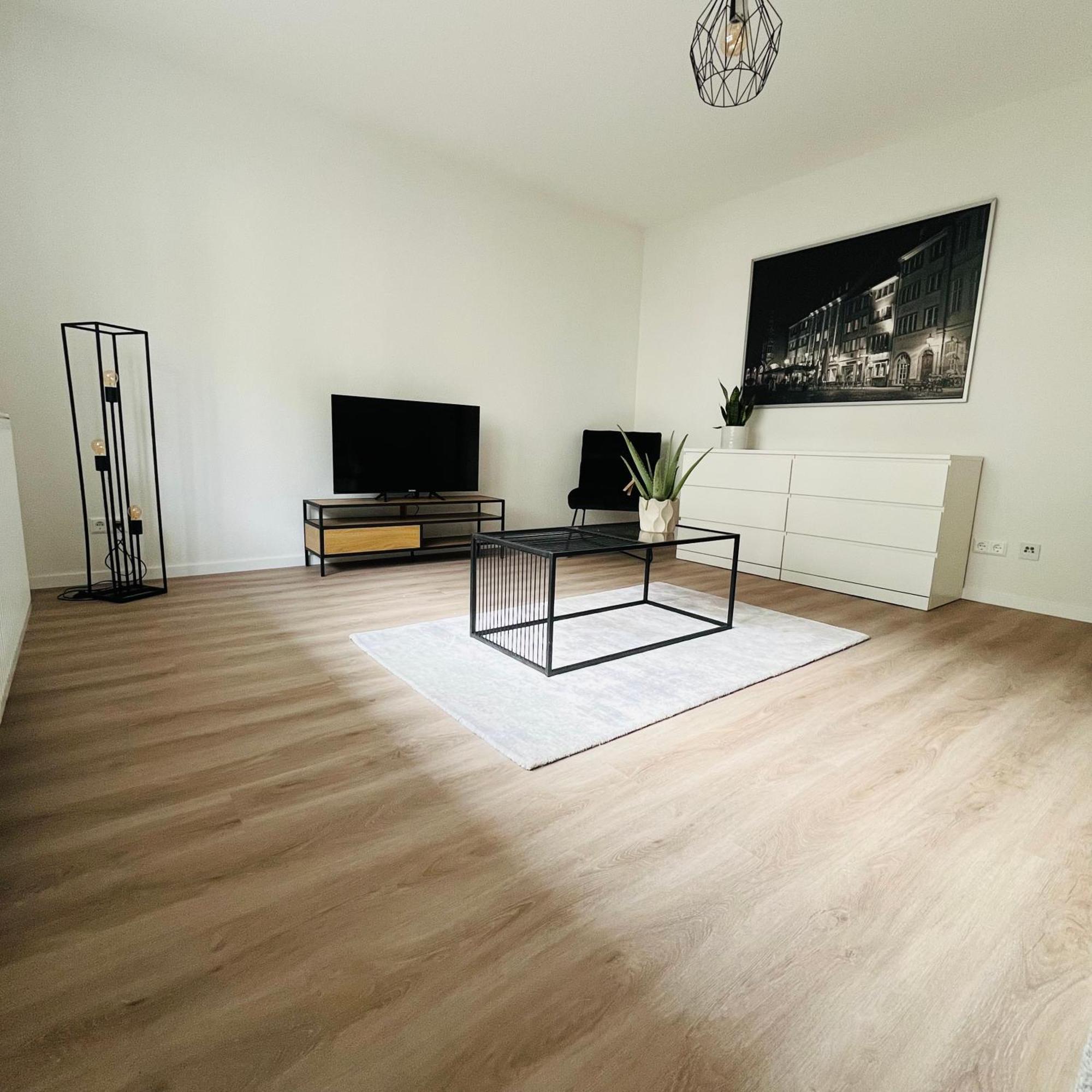 Black Forest City Apartment Mit Kostenlosem Parkplatz Freiburg im Breisgau Exterior foto